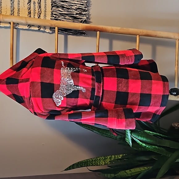 Victoria’s Secret PINK Buffalo Plaid Plush Robe - Picture 1 of 6